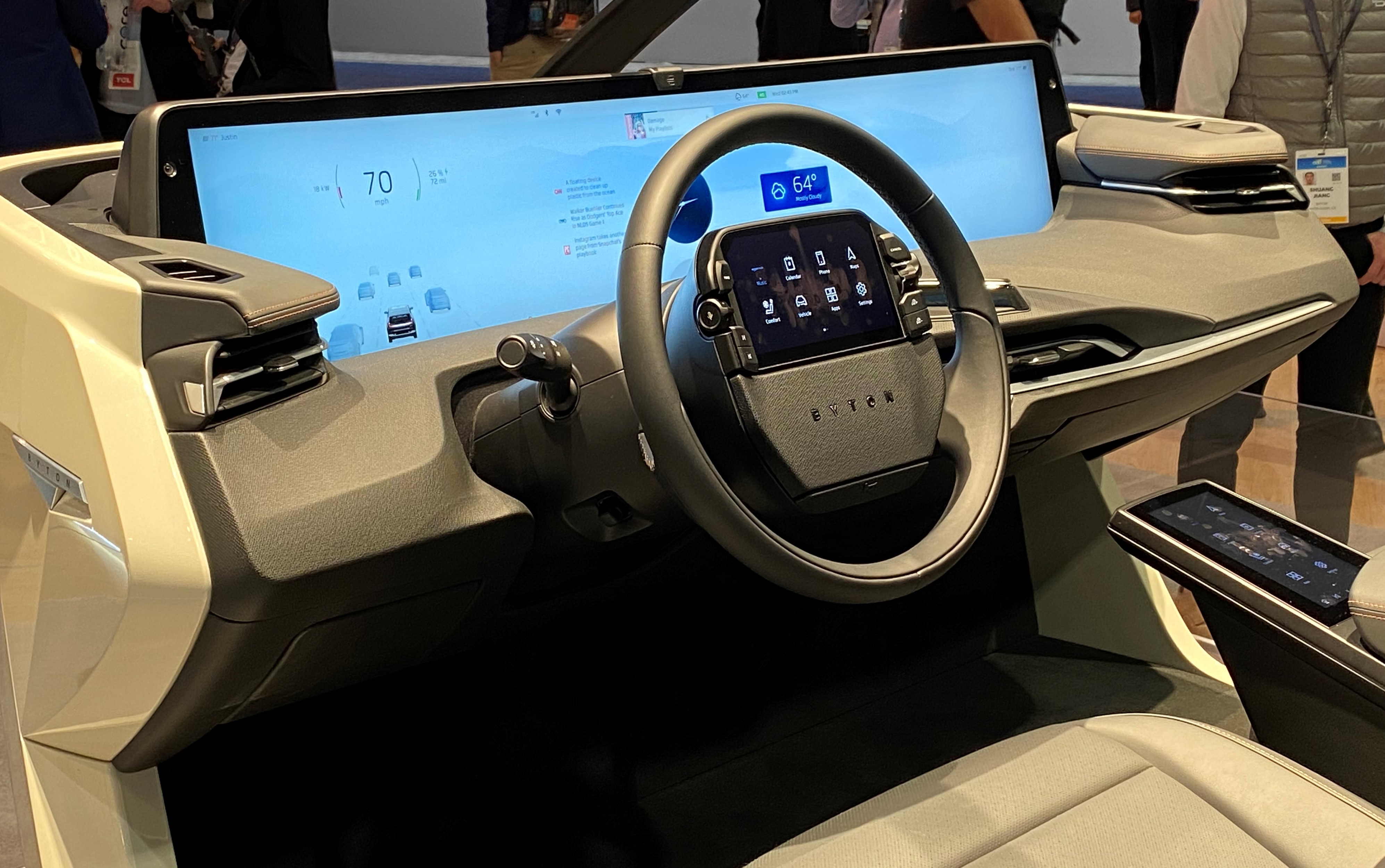 Automotive - CES2020 - Instrument display panl on M-Byte vehicle from Chinese EV producer Byton coming 2021